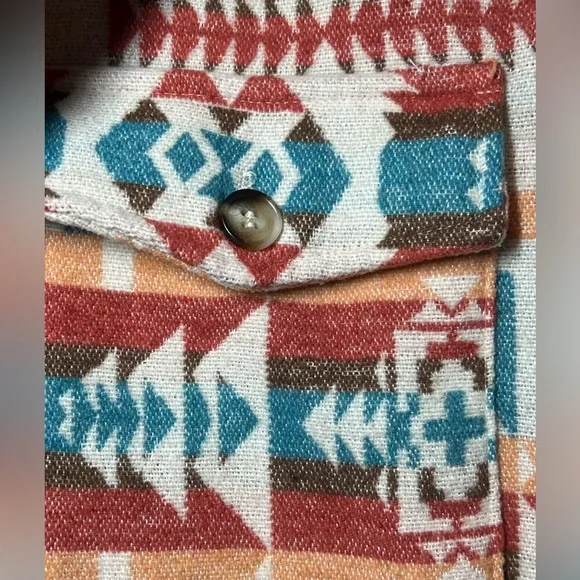 Southwestern Patterned Jacket Shirt Women’s Medium - Picture 7 of 7